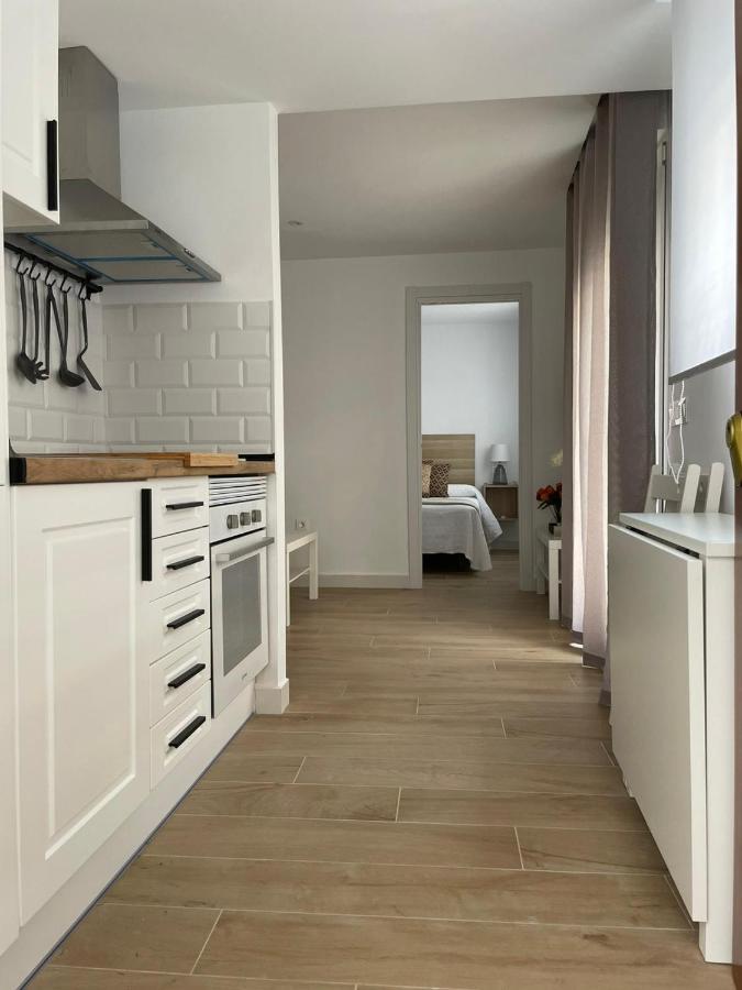 Apartamentos La Hormiga Deluxe Adra Esterno foto