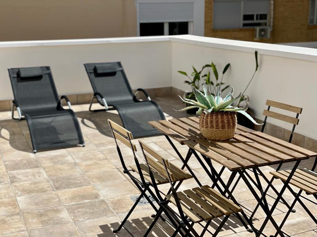 Apartamentos La Hormiga Deluxe Adra Esterno foto