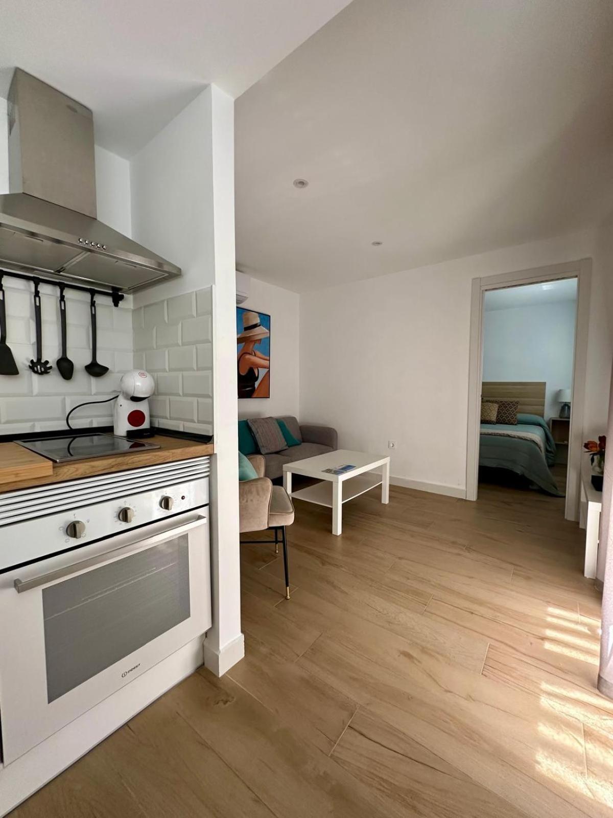 Apartamentos La Hormiga Deluxe Adra Esterno foto